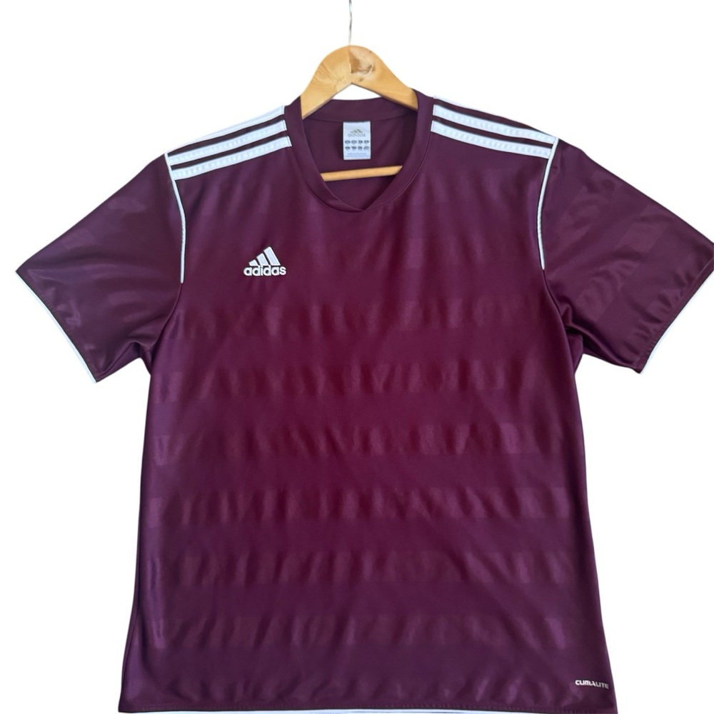 Adidas Maroon Short Sleeve Men’s Performance Shirt with Jersey Material Size XL